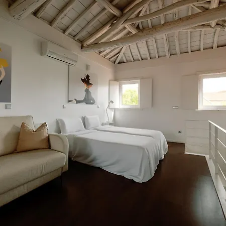 Fine Arts By Olala Homes Porto