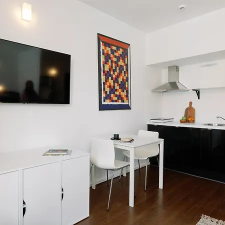 Apartment Fine Arts By Olala Homes *