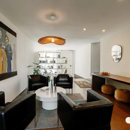 Apartment Fine Arts By Olala Homes *