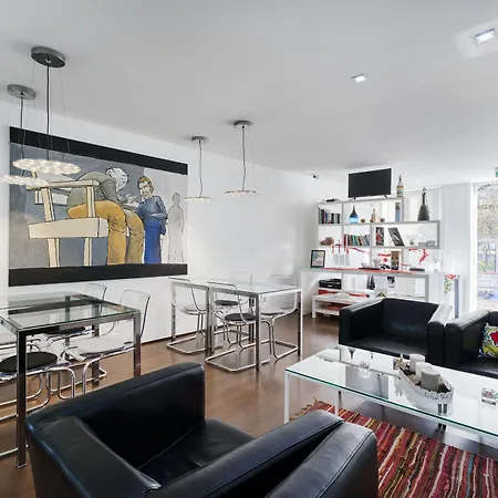 Apartment Fine Arts By Olala Homes