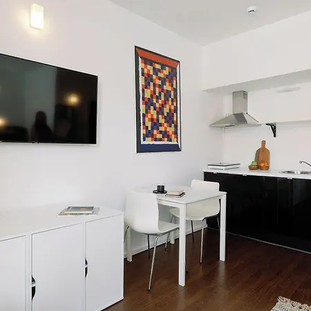 Apartment Fine Arts By Olala Homes