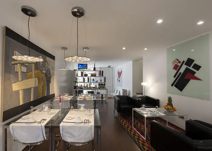 Fine Arts By Olala Homes Oporto