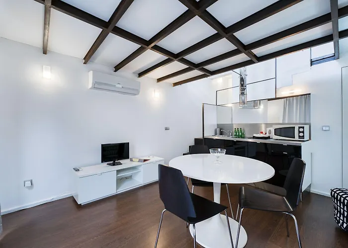 Fine Arts By Olala Homes * Porto