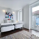 Fine Arts By Olala Homes * Oporto