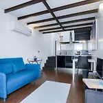 Lägenhet Fine Arts By Olala Homes