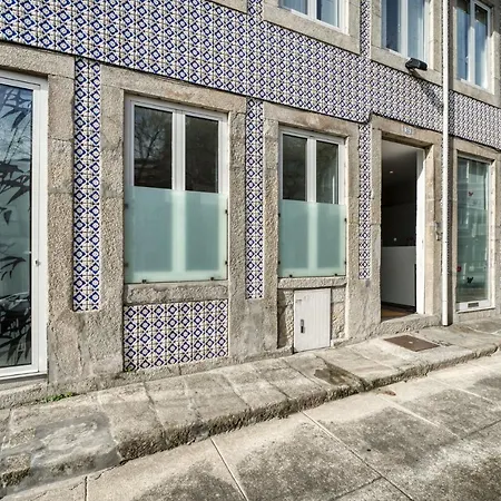 Fine Arts By Olala Homes * Oporto