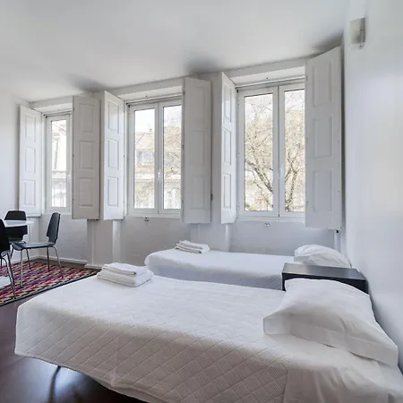 Fine Arts By Olala Homes Oporto