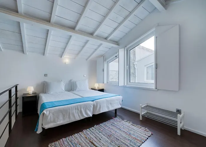 Fine Arts By Olala Homes * بورتو